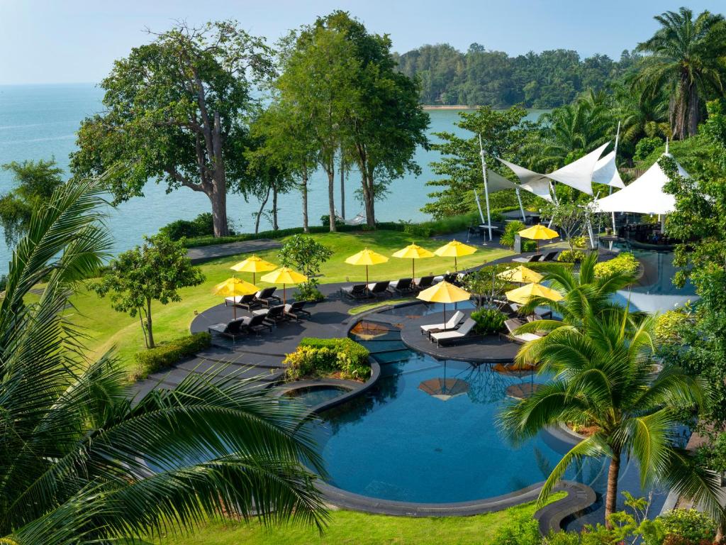 The Shell Sea Krabi I Luxury Beach Front Resort & Pool Villa