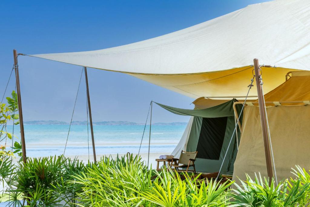 Camp Cayla - Coasta