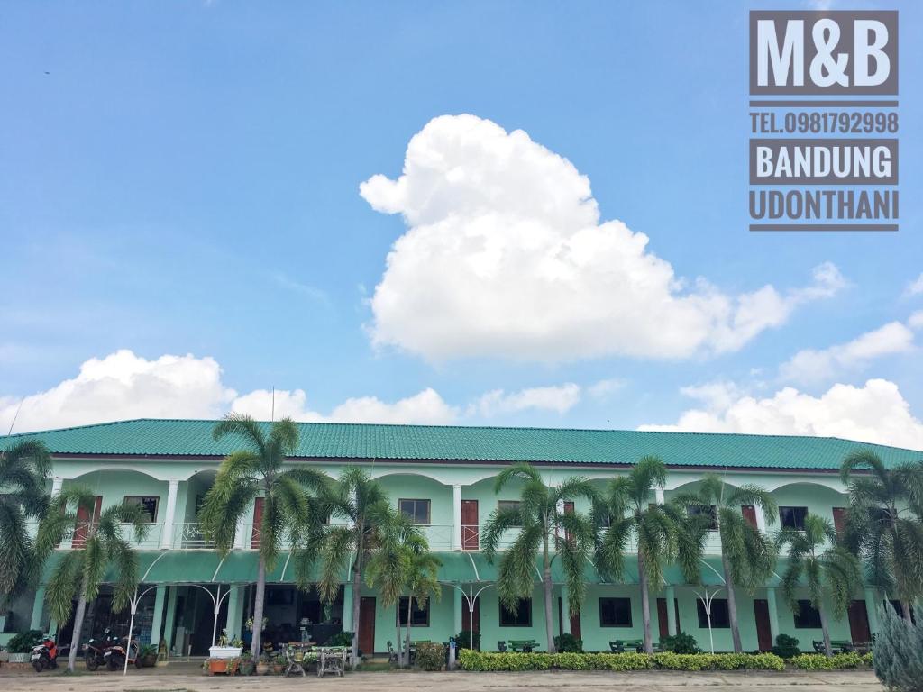 M&b