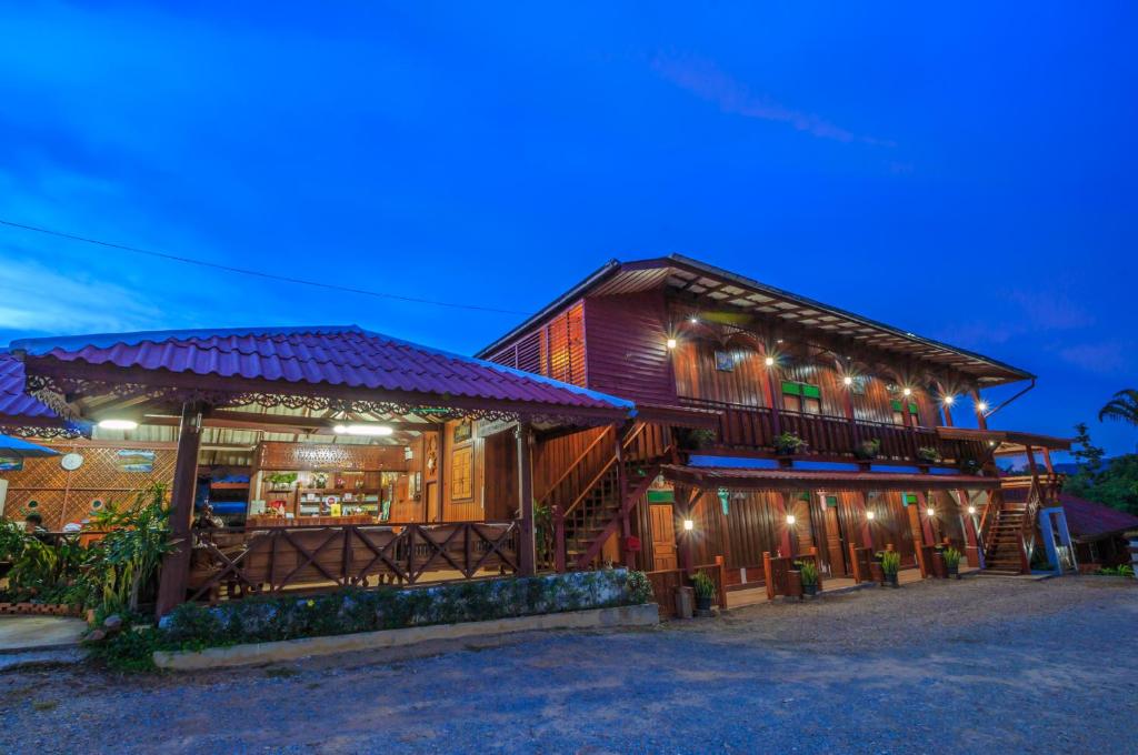 Mitkhoonyoum Hotel