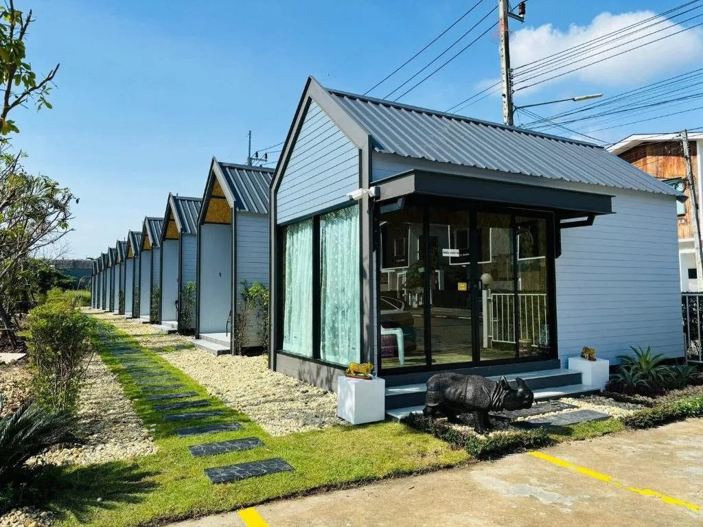 Tavana Residence