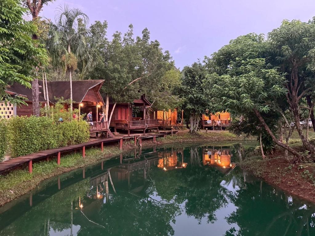 Thar Kiri Resort Suan Nam Kamnan