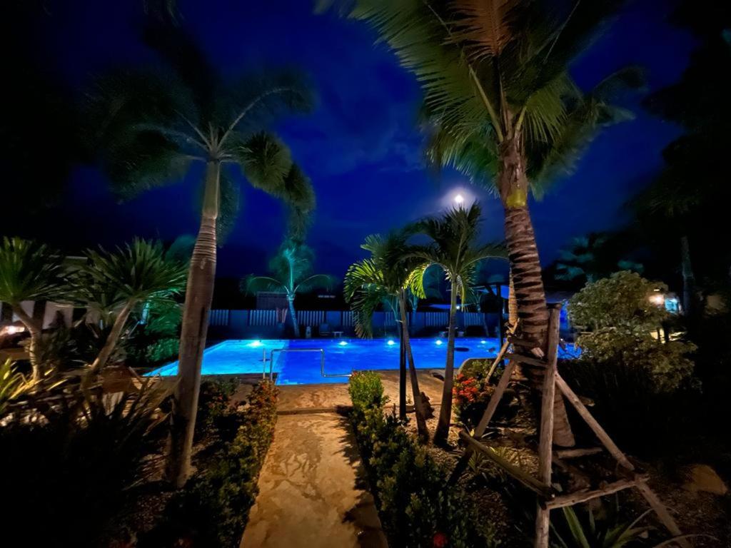Sunset Resorts and Bar