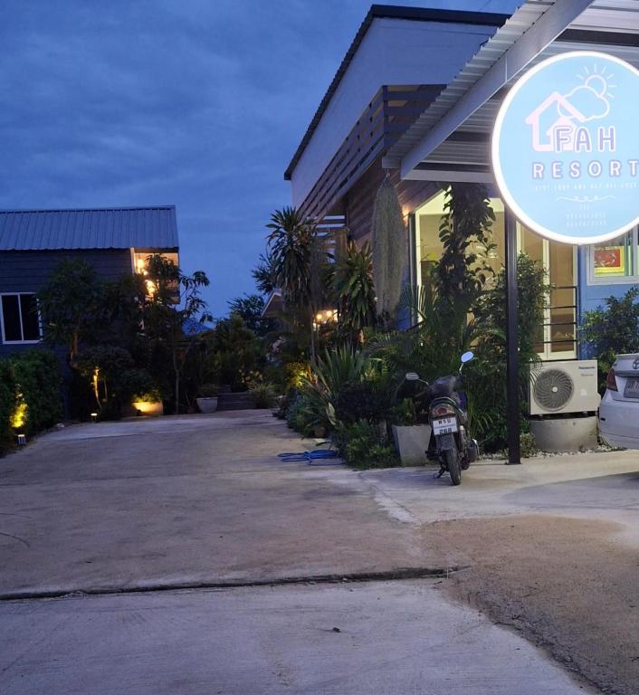 Fah Resort