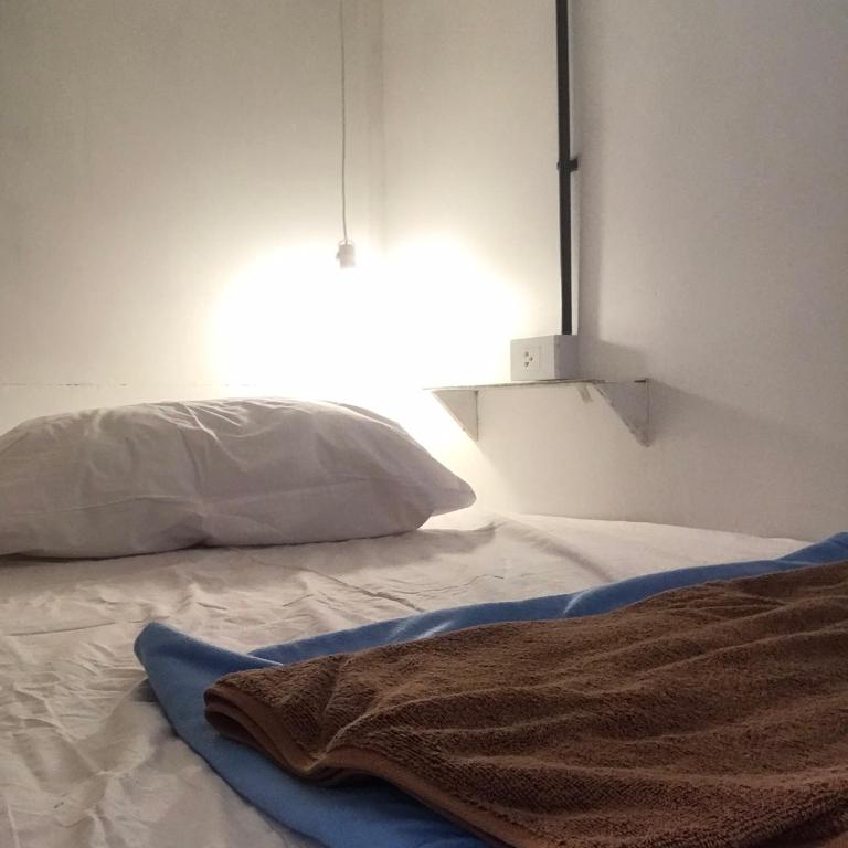 Lay Low AC Hostel Nr Airport Ubon