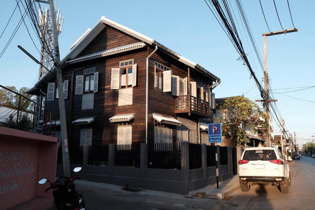 Baan Sa ngiam-Manee