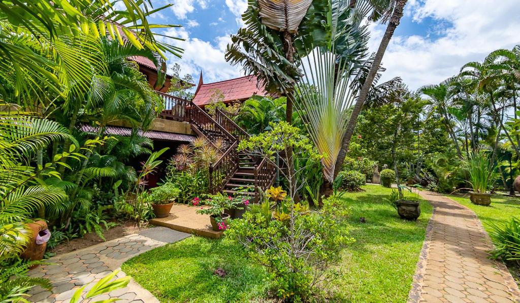 Ban Kaew Villas