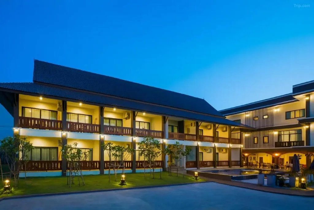 Sri Anan Pura Hotel