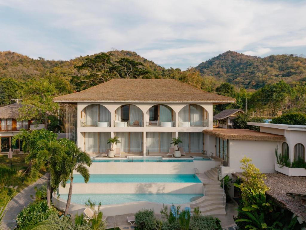 Le la Lake Resort and Spa