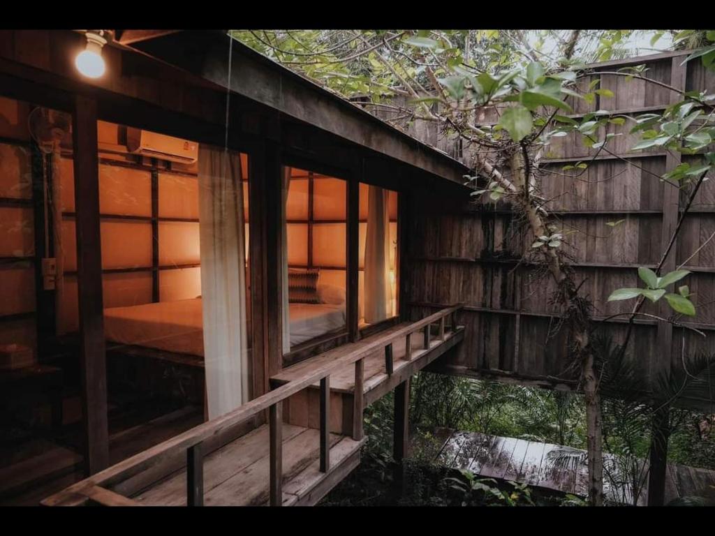Khun Mae House