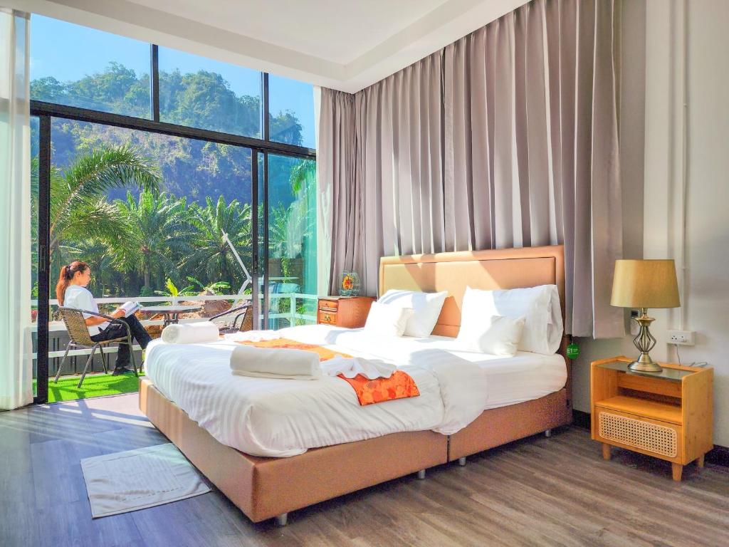 Khaosok Chao Eco Farm Stay