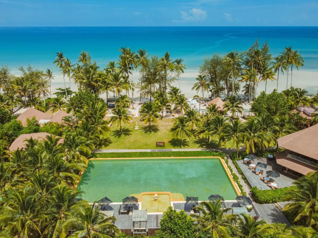 High Season Pool Villa
