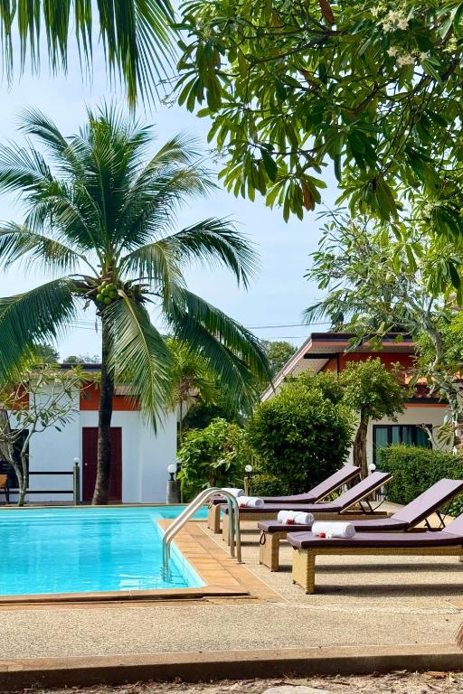 Lanta Nesta Resort