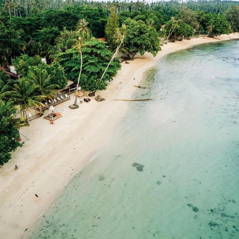 Baan AoKao Koh Mak