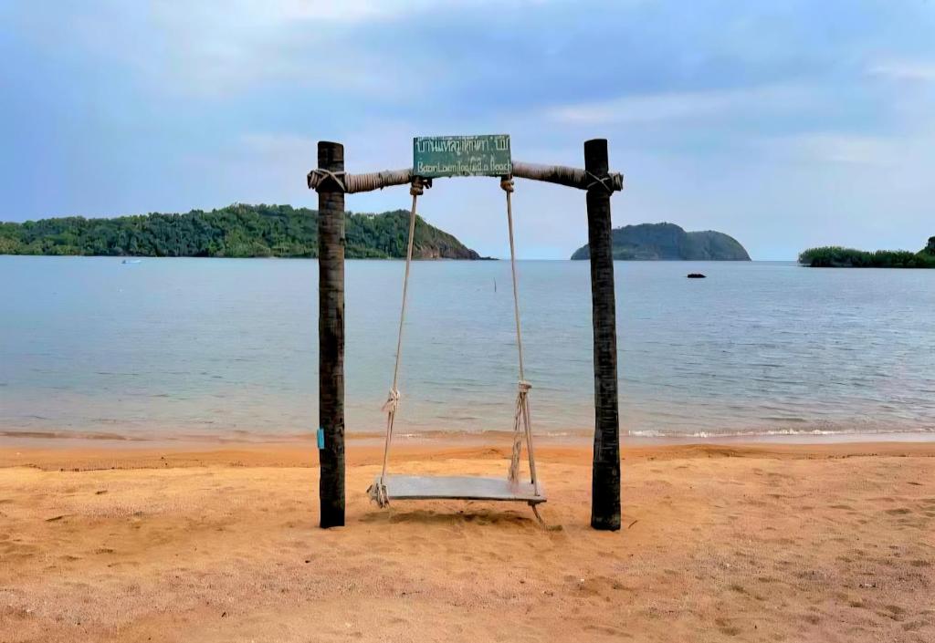 Laem Tukkata Beach Koh Mak