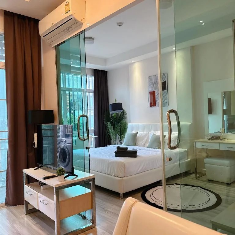 Room Near Central Fest