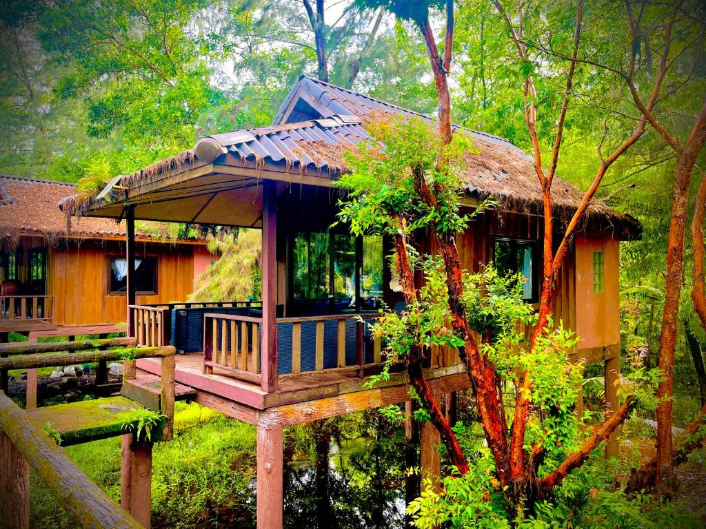 Bmb Boun Marvin Bungalows
