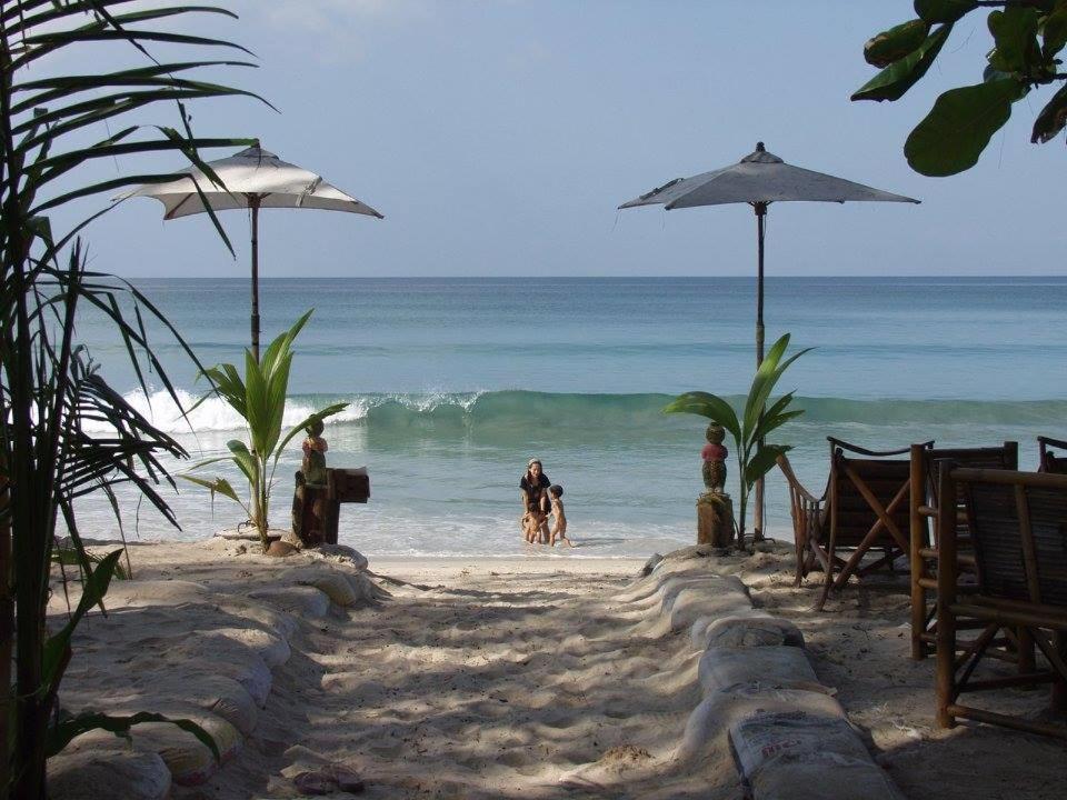 Jj Beach Resort & Jj Seafood