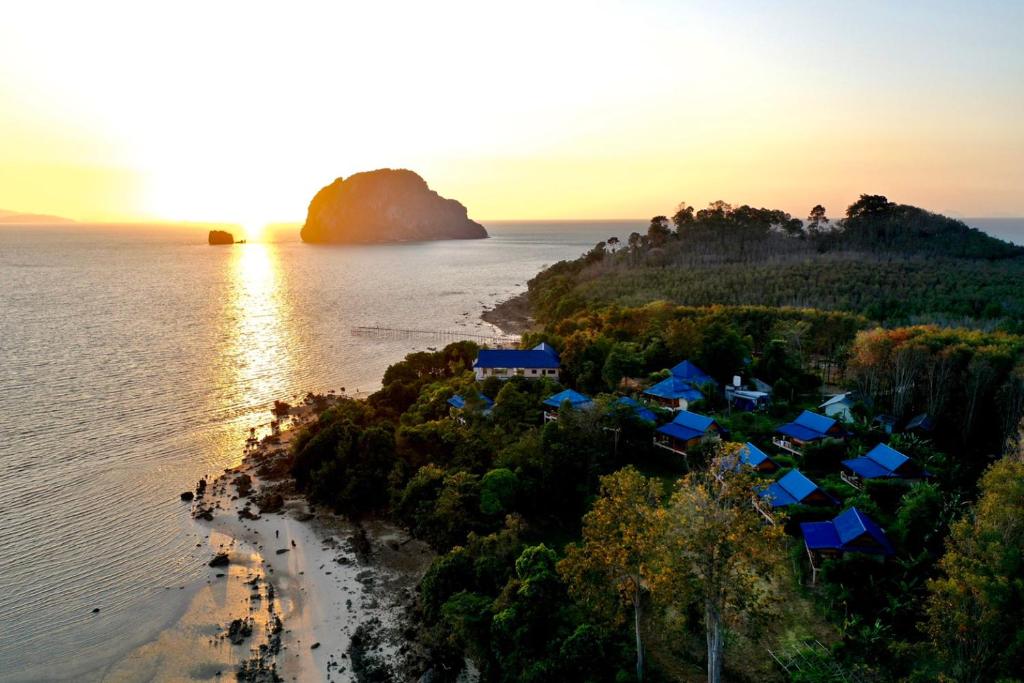 Esmeralda View Resort