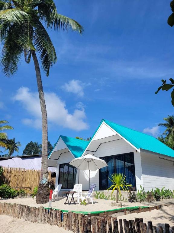 Mook Tawan Beach House