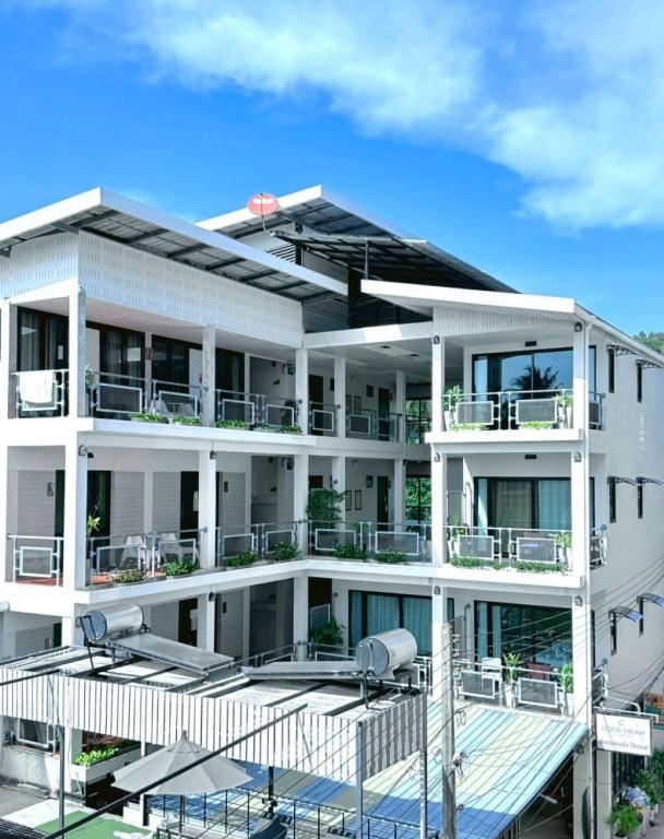 Good Dream Hotel (Khun Ying House)