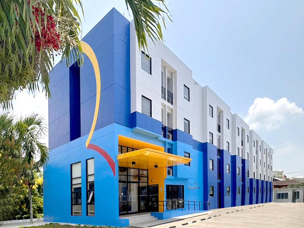 Hop Inn Krabi Building A