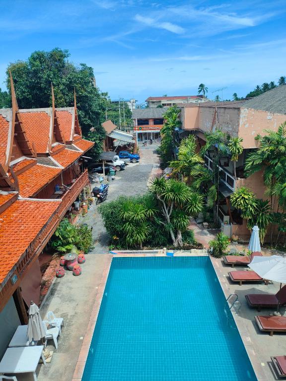 Grand Thai House Resort Lamai