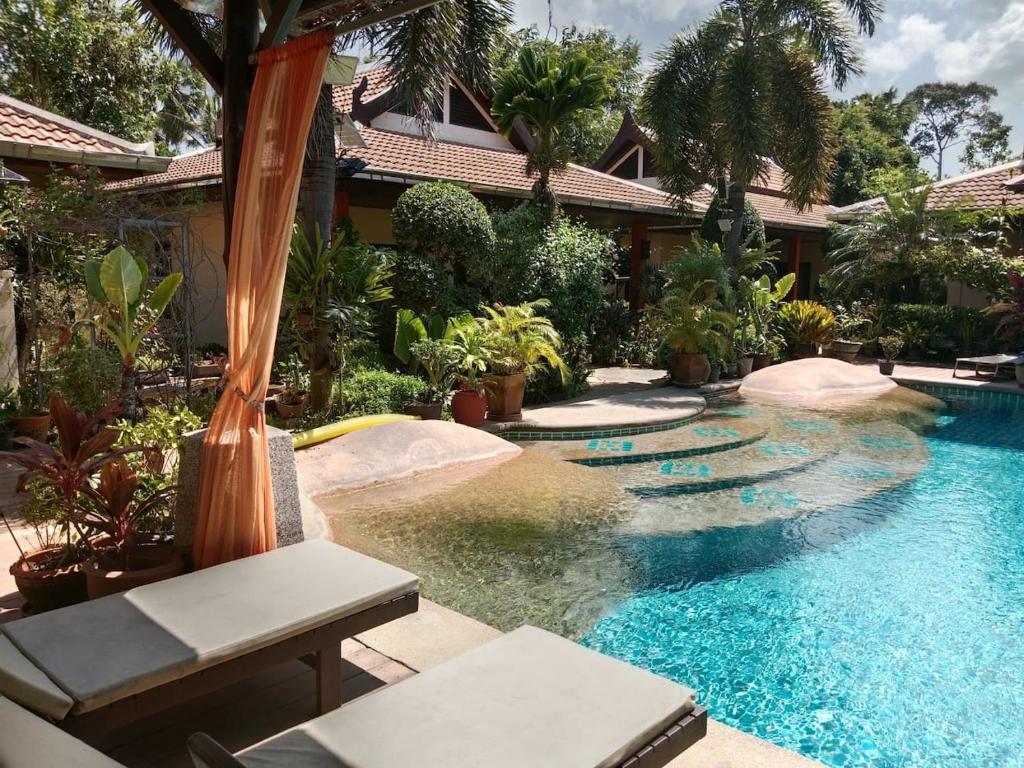 Baan Tropicana