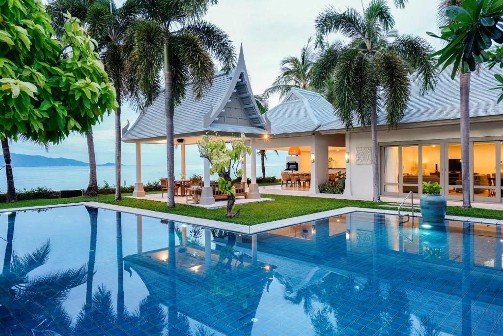 Miskawaan Beachfront Villas