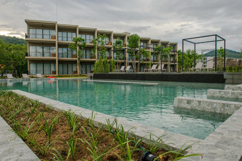 The Gallery Hotel Nai Harn