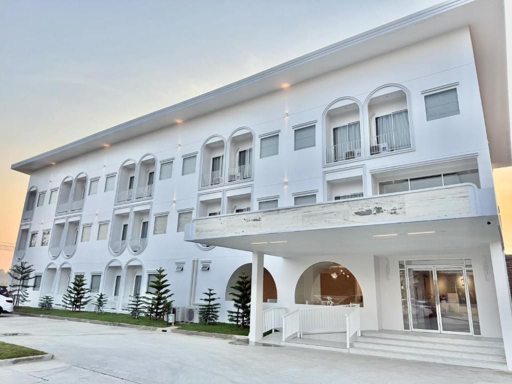 Rabbit Hotel Nangrong
