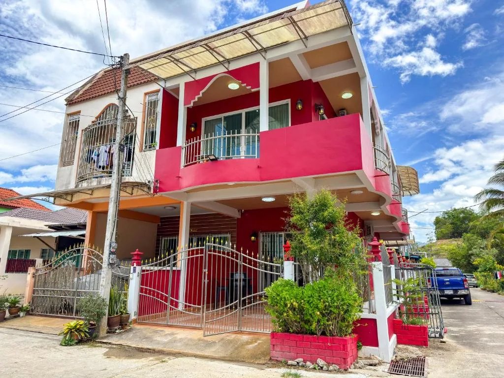 Happy House Betong