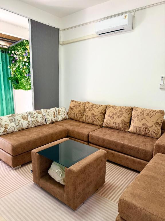 Wealthy Homestay
