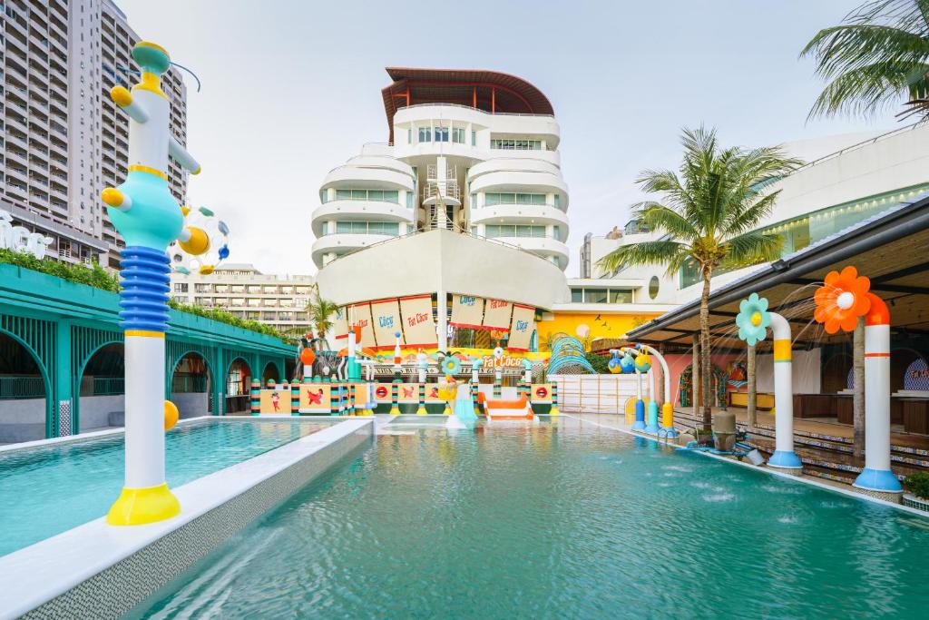 The Cruise Hotel