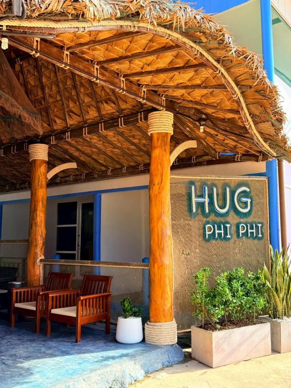 Hug Phiphi Resort