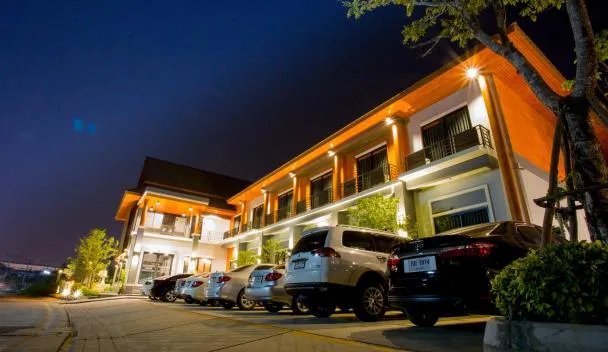 Aziss Boutique Hotel