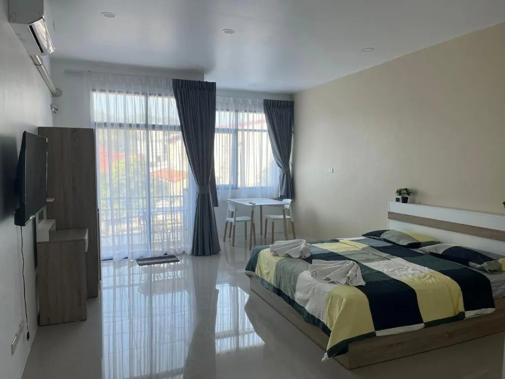 Nai-harn Apartments