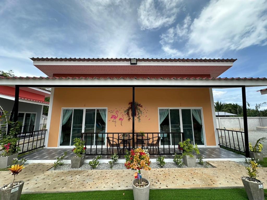 Patcharee Resort Phuket
