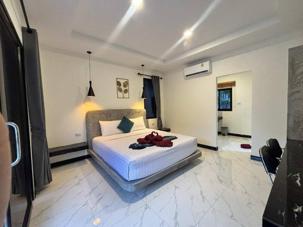 Lanta Buddy Resort Long Beach