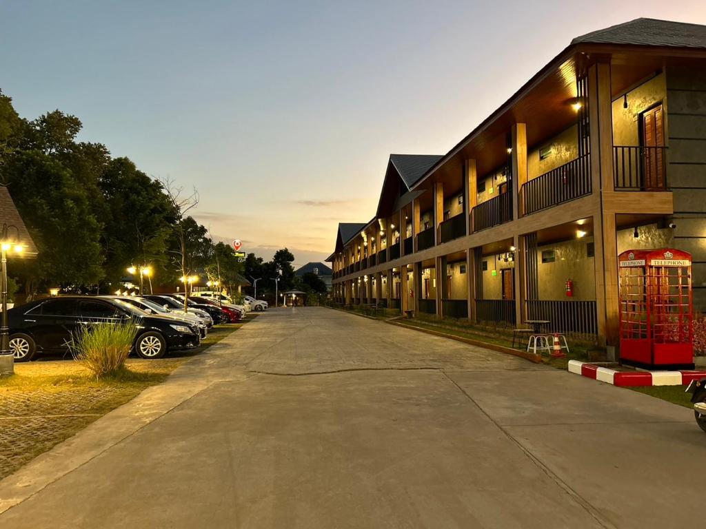Mr. Nexs Resort Ayutthaya