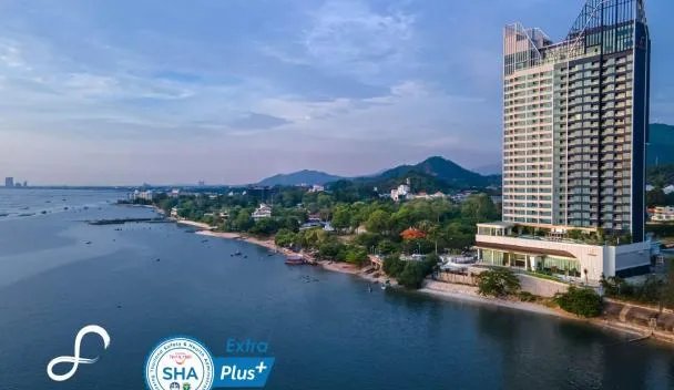 S Sriracha Hotel & Residence