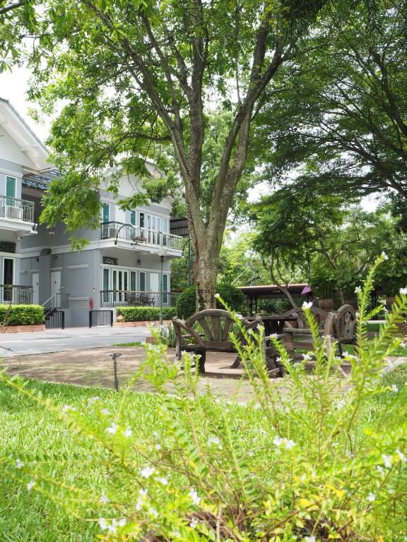 Muaan Resort