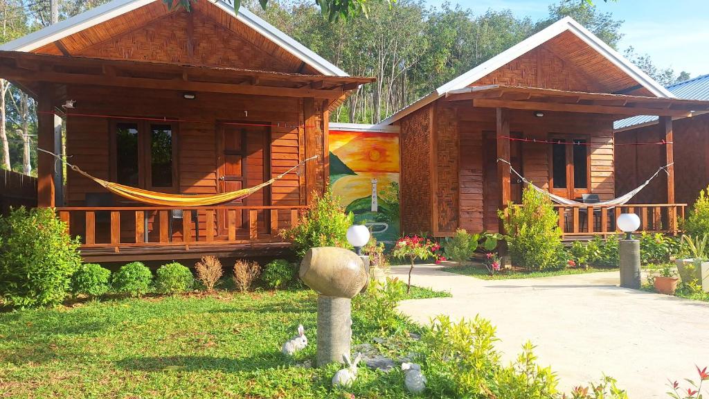 Stay at Lanta Bungalow