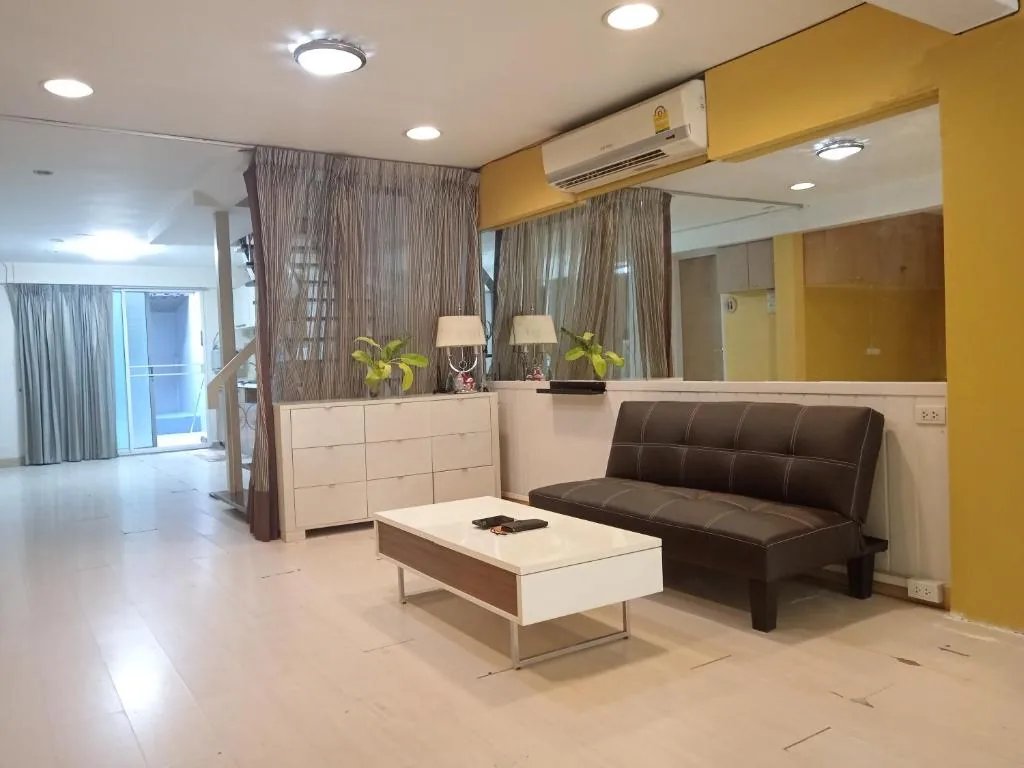 Casa Nicola BKK