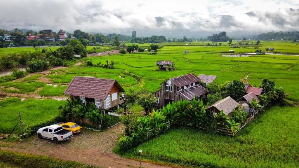 Dee Tor Jai Farm Stay Nan