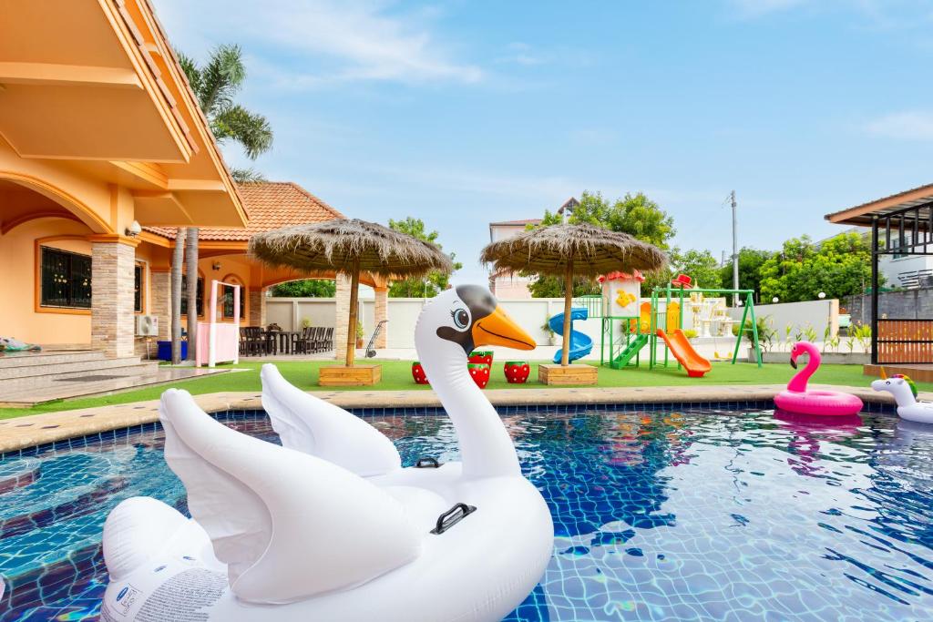 The Orange House Pattaya