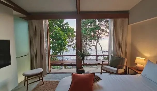 Pebble Lanta - Seaview Stay