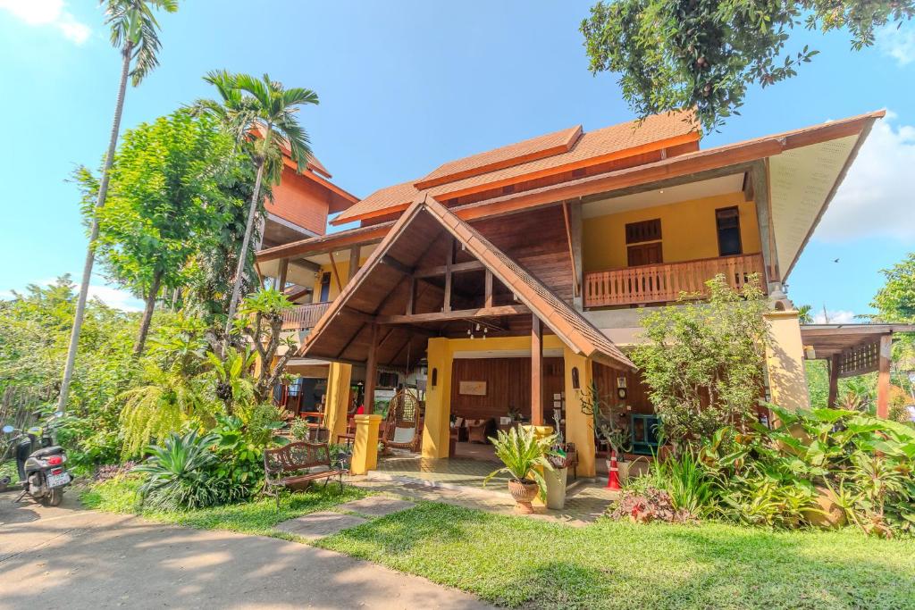 Auang Kham Resort