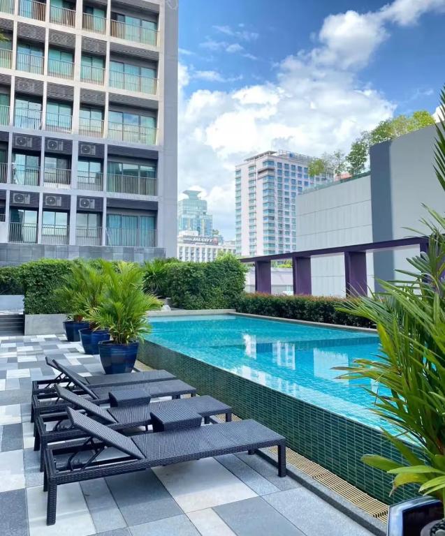 Noble Remix Thonglor