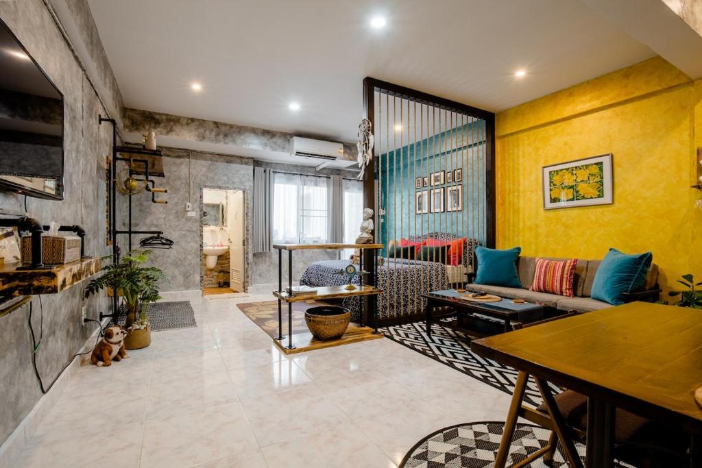 Double Studio with Balcony & Private Bath by Smile Loft
